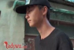 郑子豪 在线观看,在线观看，探寻他的精彩人生