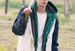 刘宪华最新爆料张艺兴,揭秘娱乐圈不为人知的一面