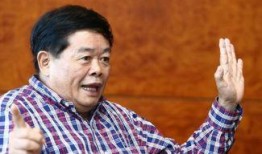 员工爆料曹德旺视频,员工爆料惊人内幕，企业真相令人震惊